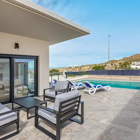 Villa Marinasunbeach Angela *