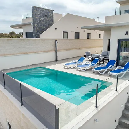 Marinasunbeach Angela Villa *